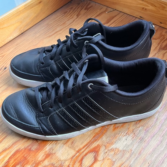 Adidas Leather Skate Shoe Memory Foam Footbed - Picture 3 of 5